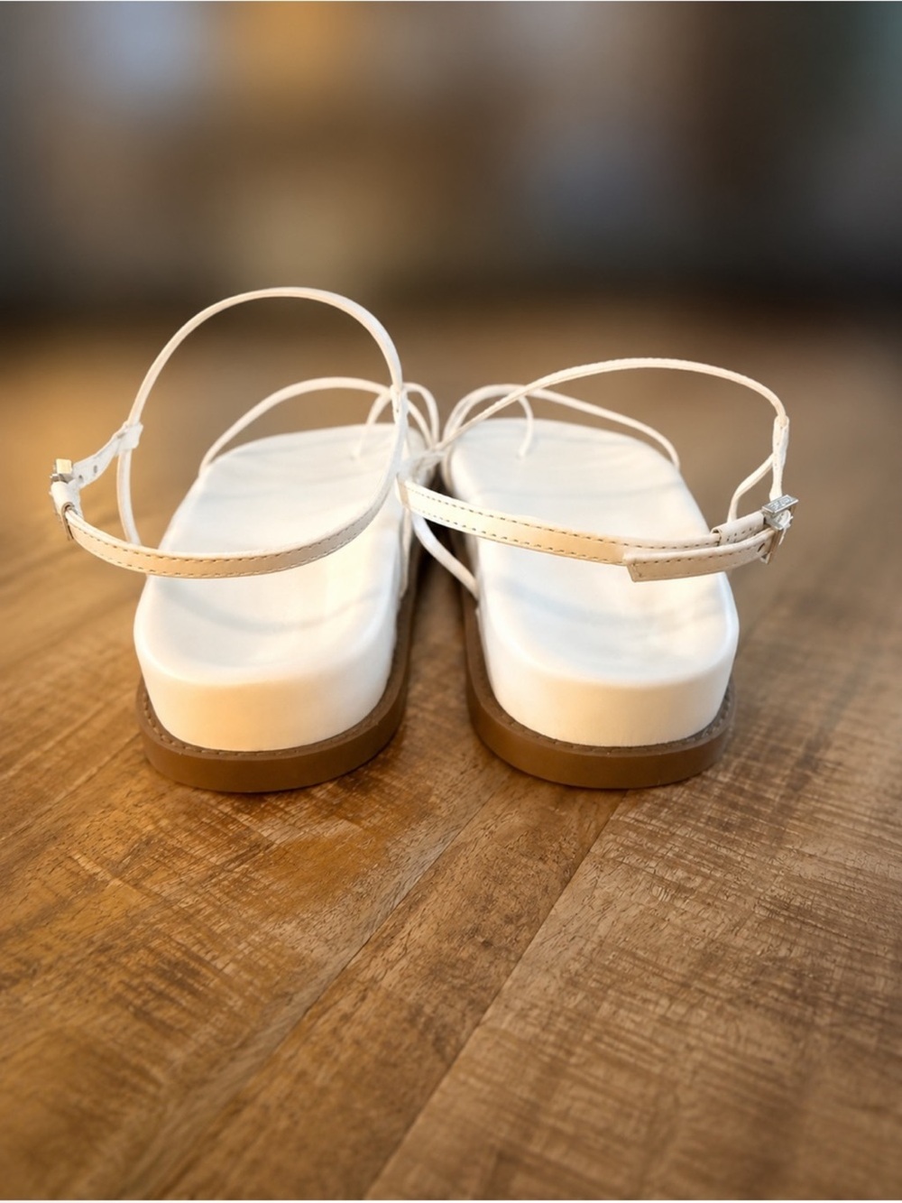 NWT Schutz Azzy Sporty Sandal in White, Size 8B - Picture 8 of 11
